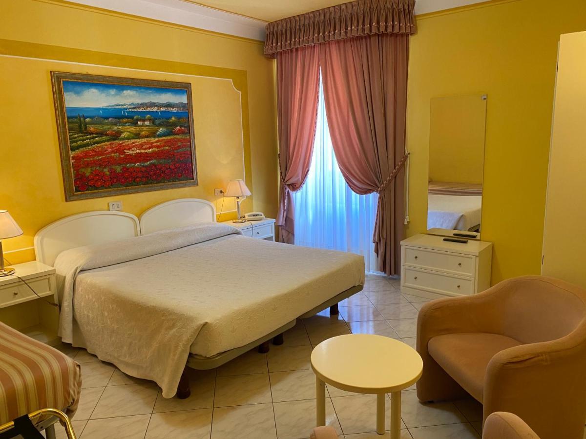 Hotel La Torre Castiglione del Lago Bagian luar foto