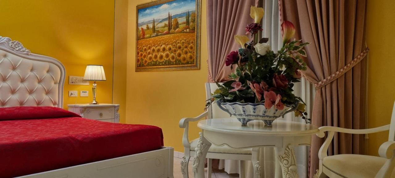 Hotel La Torre Castiglione del Lago Bagian luar foto