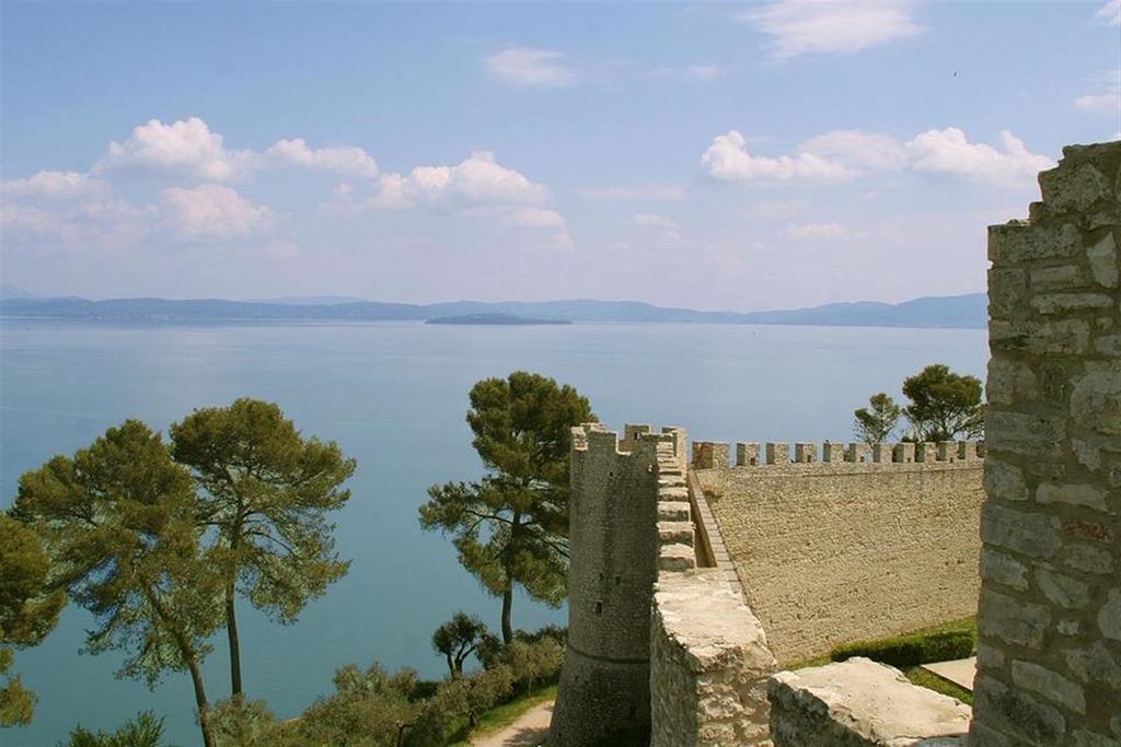 Hotel La Torre Castiglione del Lago Bagian luar foto