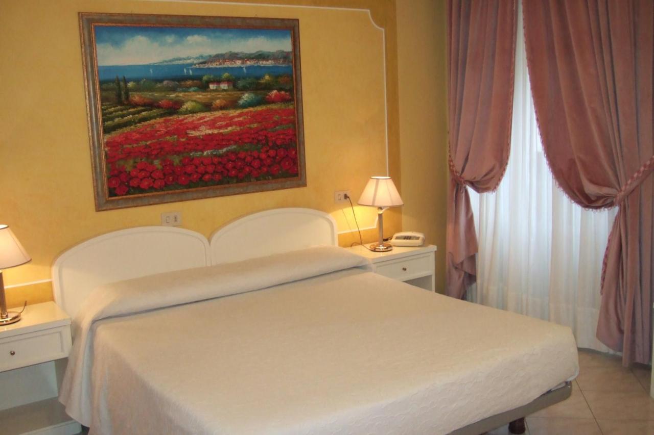 Hotel La Torre Castiglione del Lago Bagian luar foto