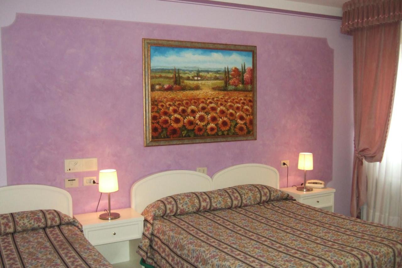 Hotel La Torre Castiglione del Lago Bagian luar foto